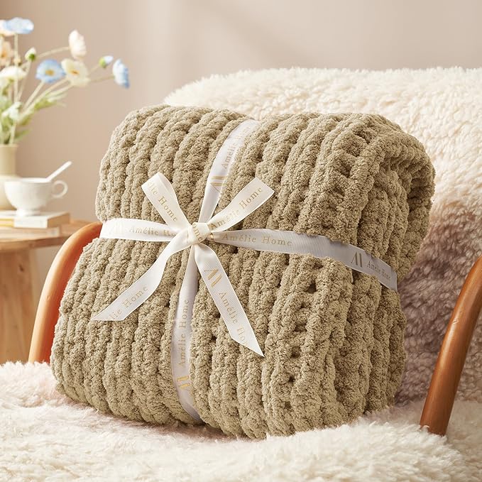 Amélie Home Chunky Knit Throw Blanket for Couch, Soft Chenille Crochet Blanket for Children, 40"x50", Beige