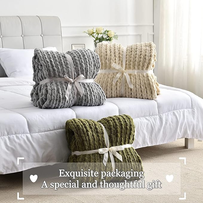 Maetoow Tighter Version Chenille Chunky Knit Blanket Throw （60×80 Inch）, Handmade Warm & Cozy Blanket Couch, Bed, Home Decor, Soft Fleece Banket, Boho Thick Blankets and Giant Yarn Throws，Brown