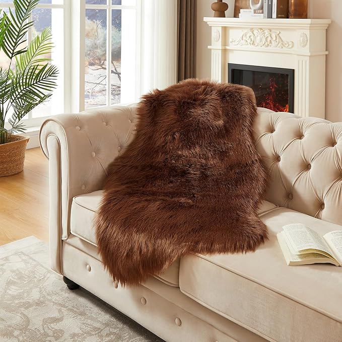 AMTOVO Faux Fur Rug, Coffee Area Rug, Fluffy Sheepskin Rug, Fuzzy Ultra Soft 2 x 4 ft Shag Rugs for Bedroom Sofa Throw Cushion Room Decor, Sheepskin